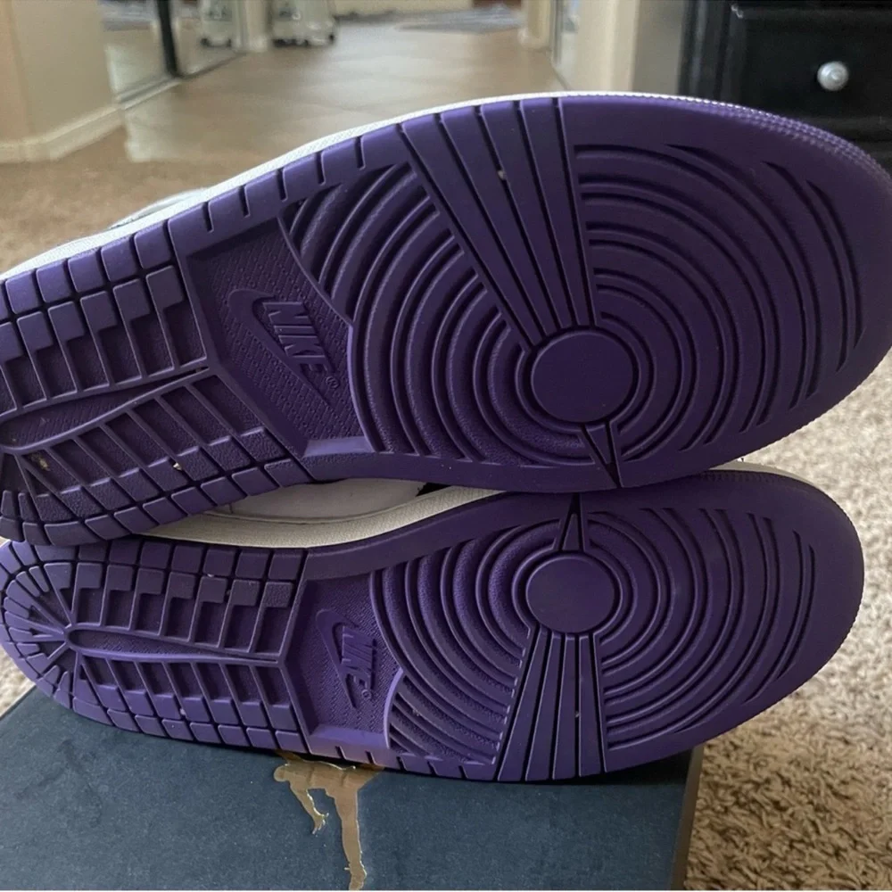 Air Jordan 1 Mid SE